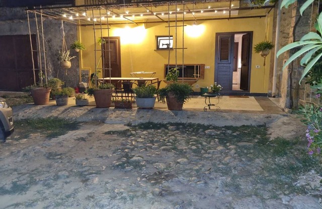 B&BAGLIO - cozy retreat, 15 minutes from Palermo airport