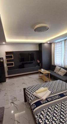 B Mary's Staycation 2- 3 pax