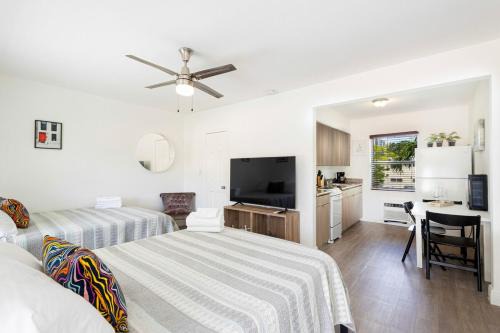 B07 5 min from beach studio