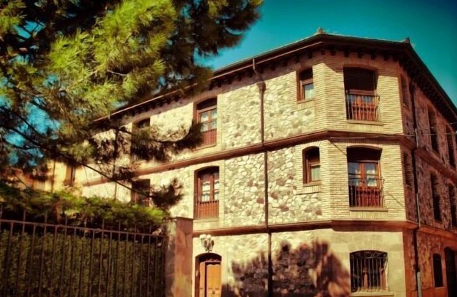 Badarán DiVino cottage for 18 people