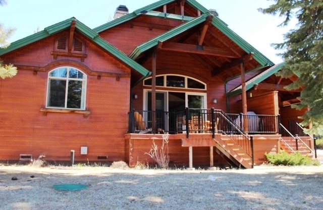 Bailey Creek Cottages (2 night min.)