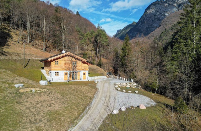 Baita Valon la granda e la piciola 8, Emma Villas