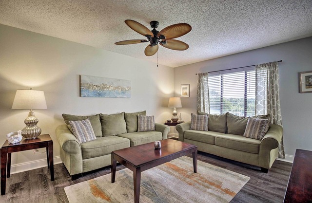 Balcony & Pool: Gulfview Tierra Verde Escape!