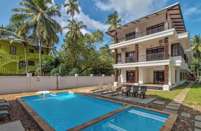 Bali-Style Getaway w/Pool & Modern Vibes - Phase 12 - 4BHK