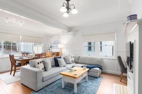 Bally Escape - Cottage Serenity in a Scenic Village