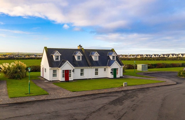 Ballybunion(TR4) HC NO 4 by Interhome