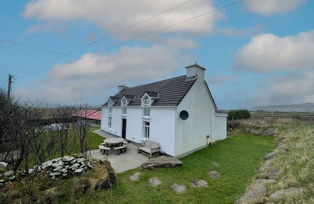 Ballylusky Holiday Home by Interhome