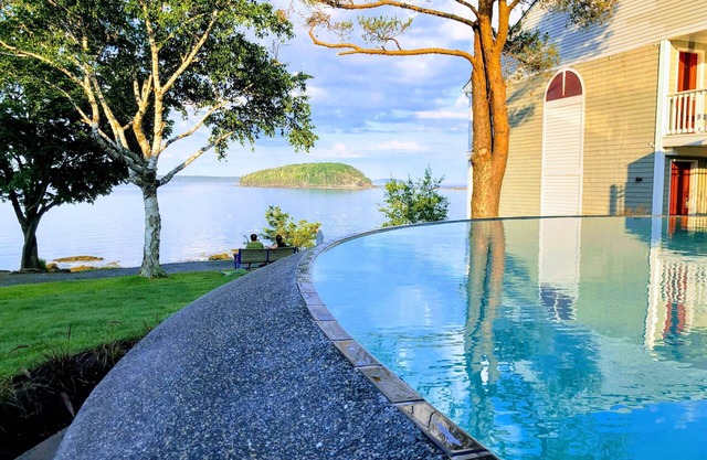 Bar Harbor Inn