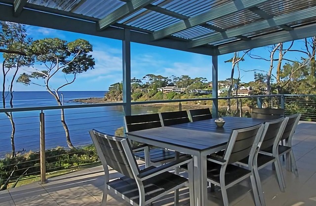 Baringa Crescent Clifftop Living
