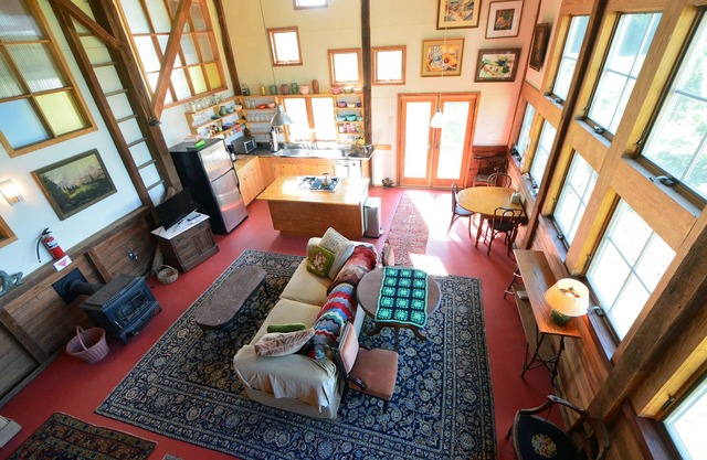 Barn Apt on Tranquil Historic Farm-Amazing Views