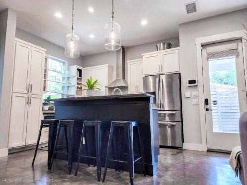 Barton Springs Family Retreat Your Austin Getaway Awaits