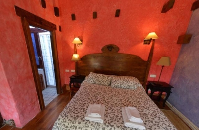 Basic Triple Room: Private entrance and porch