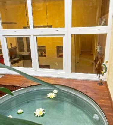 Basso 61, Cozy Oasis with Mini Pool and Courtyard