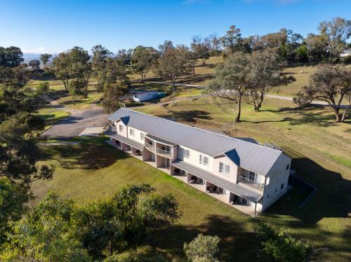 BATHURST GOLDFIELDS MOTEL at 428 CONROD STRAIGHT MOUNT PANORAMA