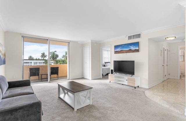 Bay Harbor Sunset Apt 3C