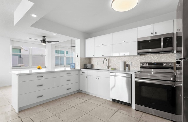 Bay Harbor Sunset Apt 4A