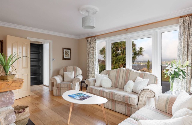 Bay View Cottage 3 bedroom house VRBO