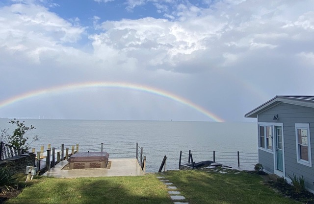 Bay View Studio Apartment