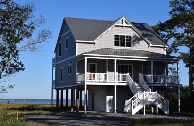Bay View-WATERFRONT, DOCK, SUNSETS!