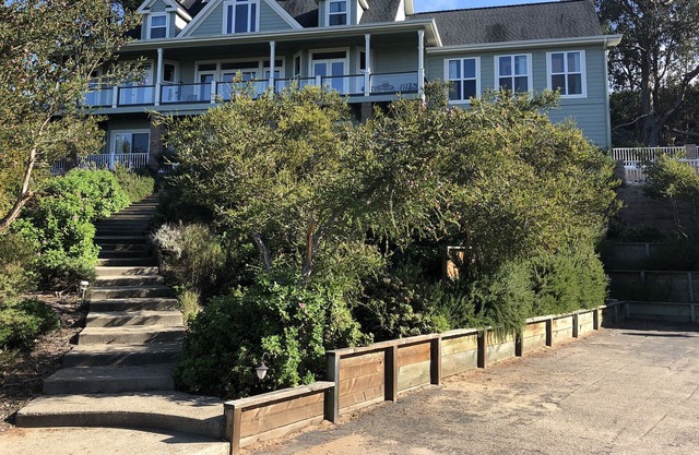 Bayside Retreat Amazing Ocean Views on 4 Acres