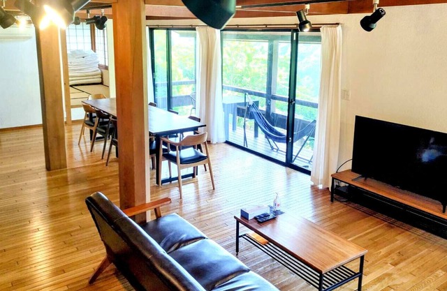 BBQ for 2 to 4 people / Stylish cottage cottage / 10 minutes by car from Atami station (WI-FI)