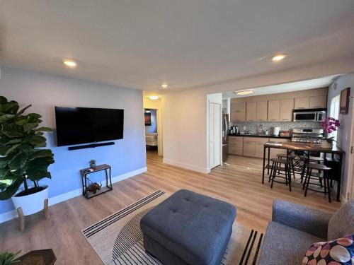 BBQ Grill 5 mins to DT Canyon Views Parking