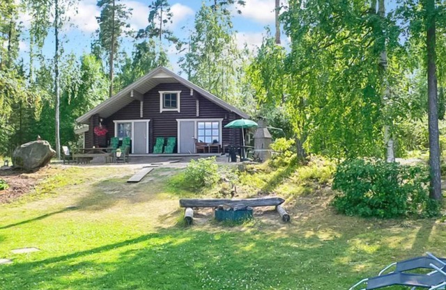 Beach 2/5664 by Interhome