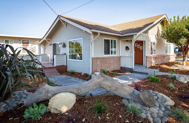 Beach Bungalow within blocks to the beach! Newly Renovated!