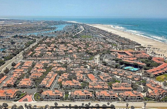 Beach Condo /Ventura Countynn
