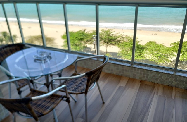 Beach Front Green Fit w/SmartTV - WIFI and NETFLIX - 12X without interest