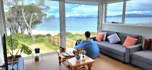 Beach Getaway - Blessington Villa