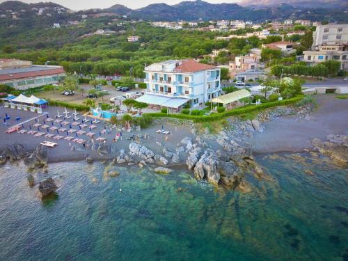 Beach Hotel Terracotta