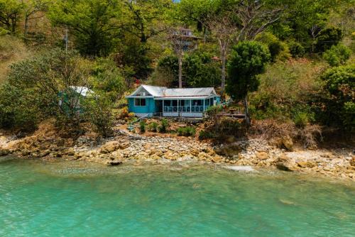 Beach house in Providencia