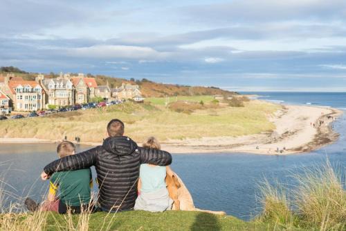 Beach View, Waterside Cottages