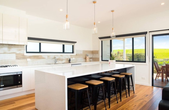 Beachcomber Sunset - Located in Smiths Beach, the best part of Phillip Island