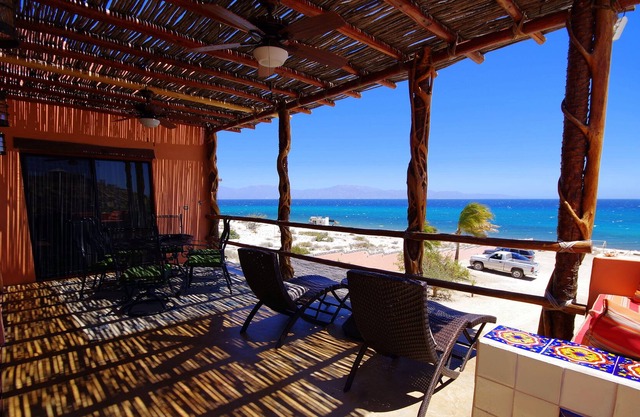 Beachfront 6 bdr-directly