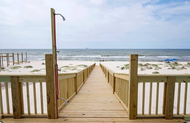 Beachfront 9bed Easybreezy West