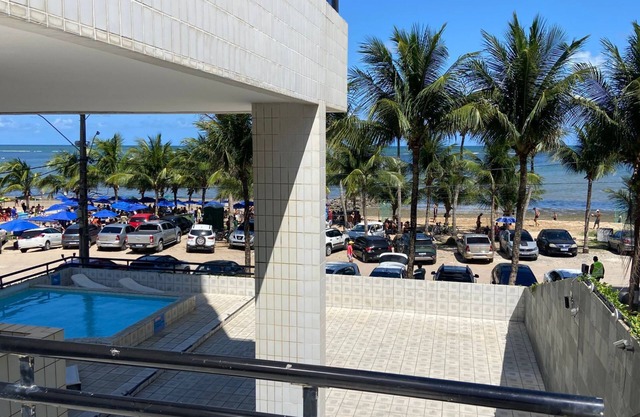 Beachfront apartment, right on the sand - next to Boa Viagem and 30min. Port of Galinhas