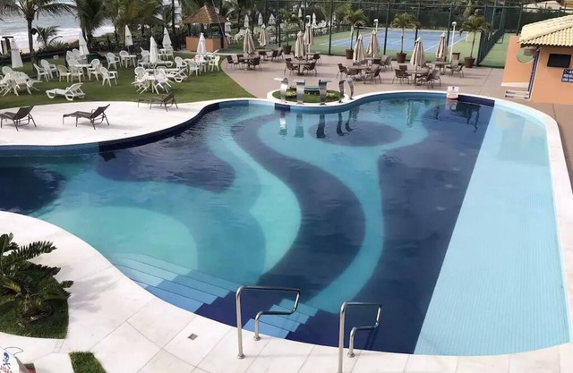 Beachfront and lots of leisure in Guarajuba. Ground floor 03 bedrooms