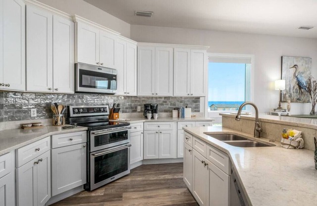 Beachfront Columbia-Fort Morgan-elevator