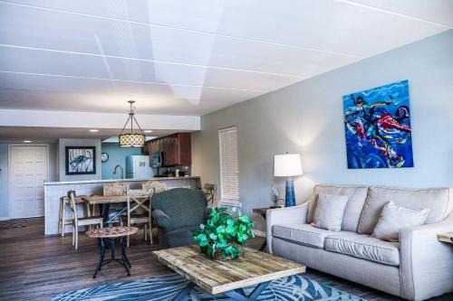 Beachview 103 Condominium Condo