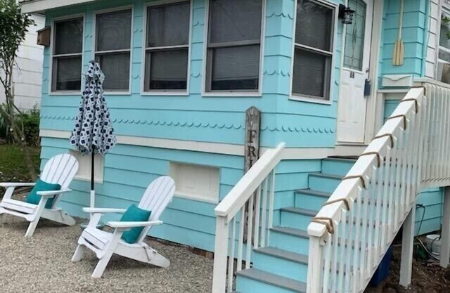 Beachy Bay Breeze Bungalow