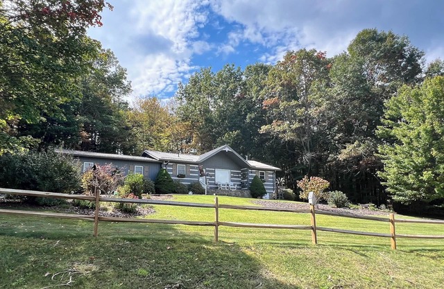 Bear Creek Ridge Available Labor Day Weekend!