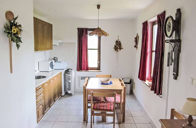 Beautiful private villa for 8 people with pool, WIFI, TV, patio, pets allowed and panoramic view