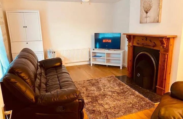 Beautiful 3-Bed House in Londonderry