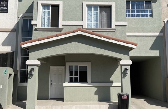 Beautiful 3b, 2.5ba, two-story house in gated community in Tijuana