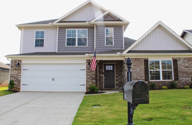 Beautiful and spacious 4 bedroom home with loft and large yard.