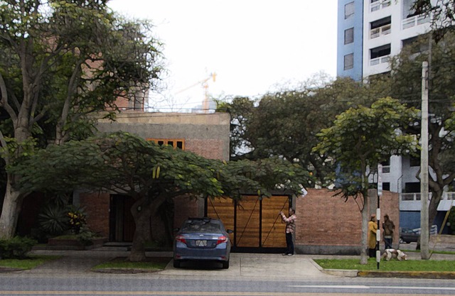 Beautiful and totally renovated house in Miraflores best location.