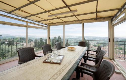 Beautiful Apartment In Corsanico