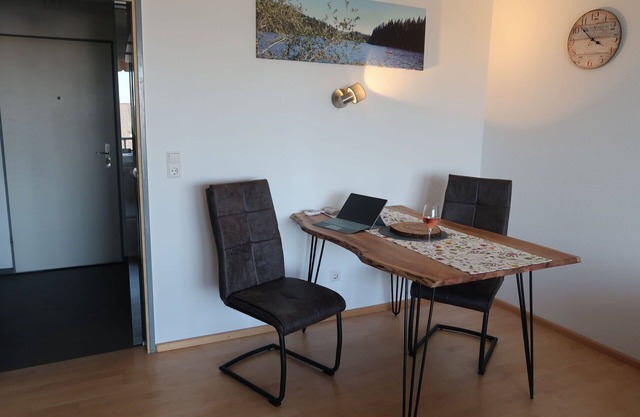 Beautiful apartment for 2 guests with WIFI, pool, TV, balcony and pets allowed